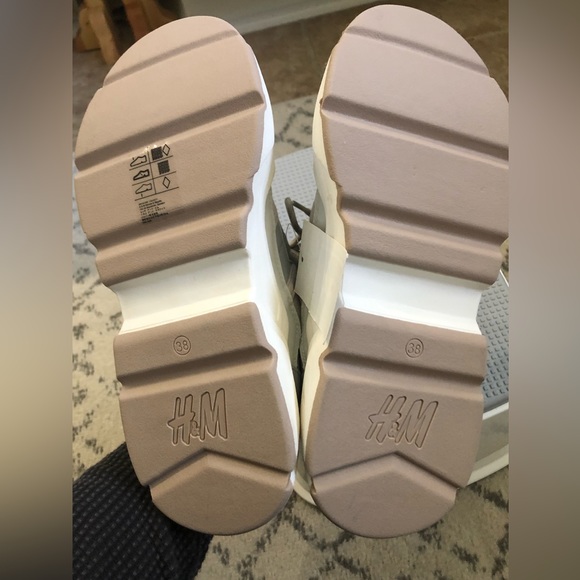 Chunky Sneakers - Picture 7 of 8